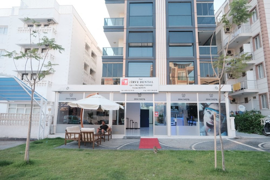 Slider image (8) Zirve Dental